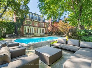 82 Chestnut Park, Toronto, ON M4W1W9