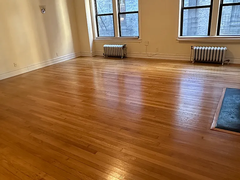 111 E 80th St #6D — Photo 2