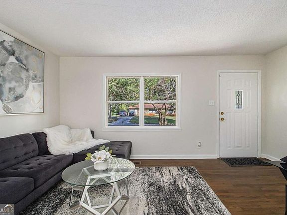 5th image of 3367 Misty Valley Rd