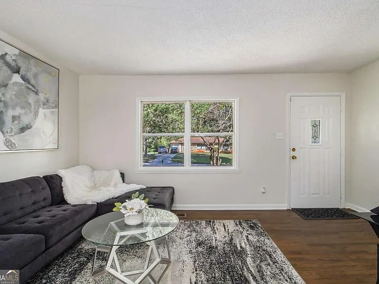 3367 Misty Valley Rd — Photo 5