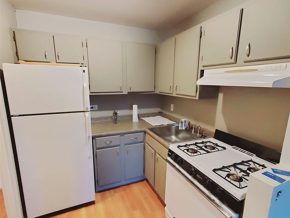 2nd image of 99 Prospect St APT 3L