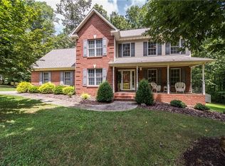 8190 Oak Creek Dr, Stokesdale, NC 27357