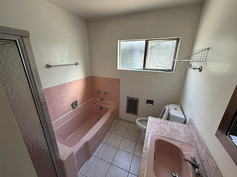 1221 S Sherbourne Dr #2 — Photo 10