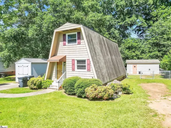 112 Hilltop Rd, Laurens, SC 29360