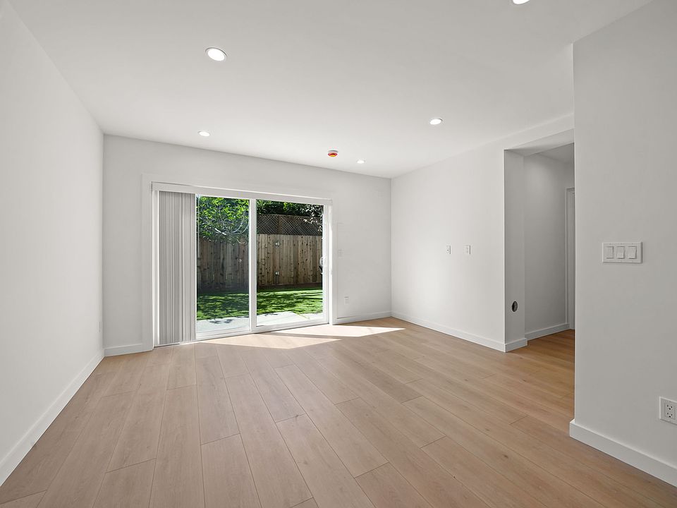 1st image of 1111 S El Camino Real