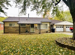 303 Parkway St, Whiteland, IN