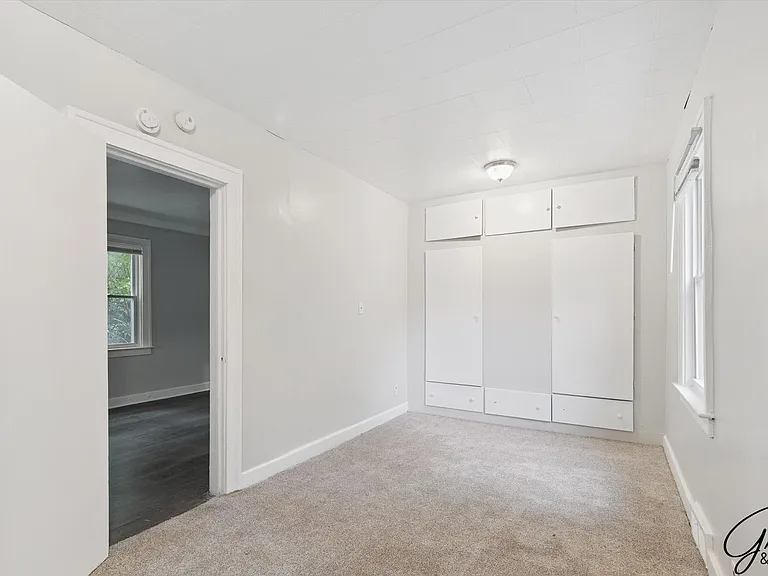 4082 Hereford St — Photo 22