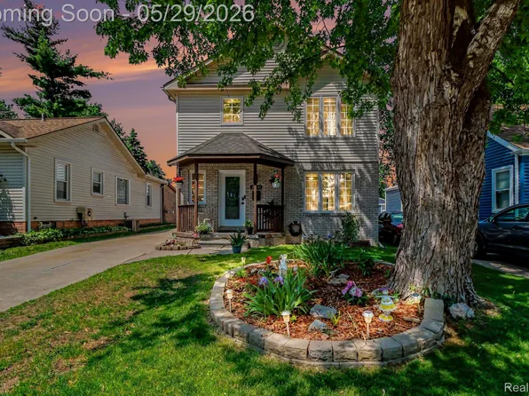 26633 Rialto St, Madison Heights, MI 48071
