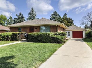 719 Ohio St, Racine, WI 53405