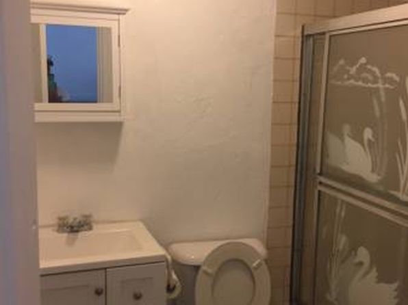 8 Adella Pl #2
