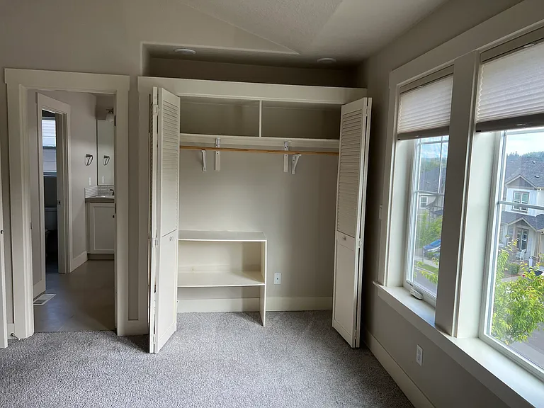15182 NW Evelyn St — Photo 29