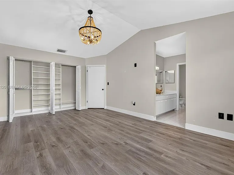 15602 SW 109th Ter — Photo 2