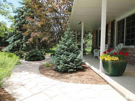 4th image of 439 W Northpoint Ln