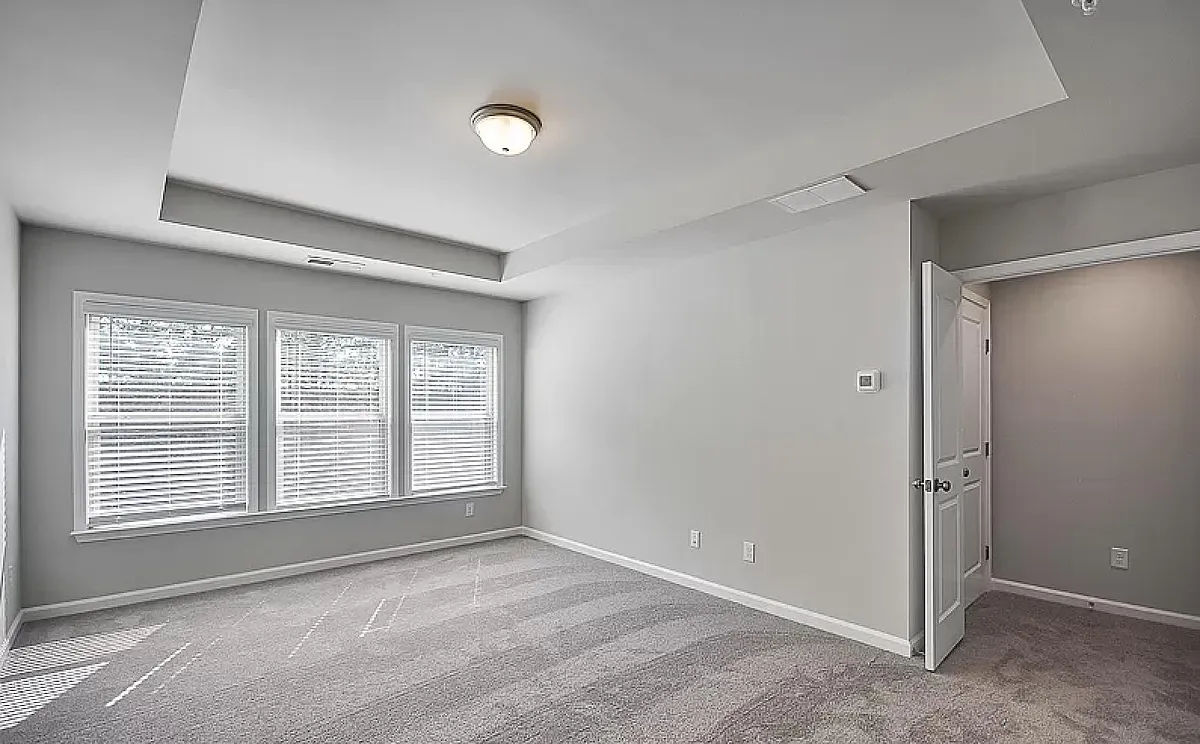 Building Photo - 250 Mahone Dr