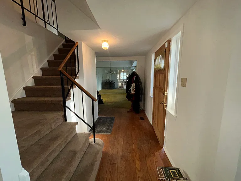 5 Thornleigh Pl — Photo 2