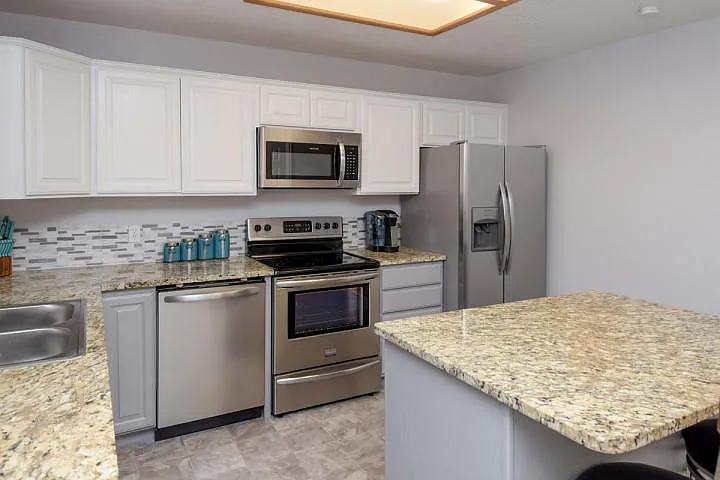 1015 S River Rd #44 — Photo 12