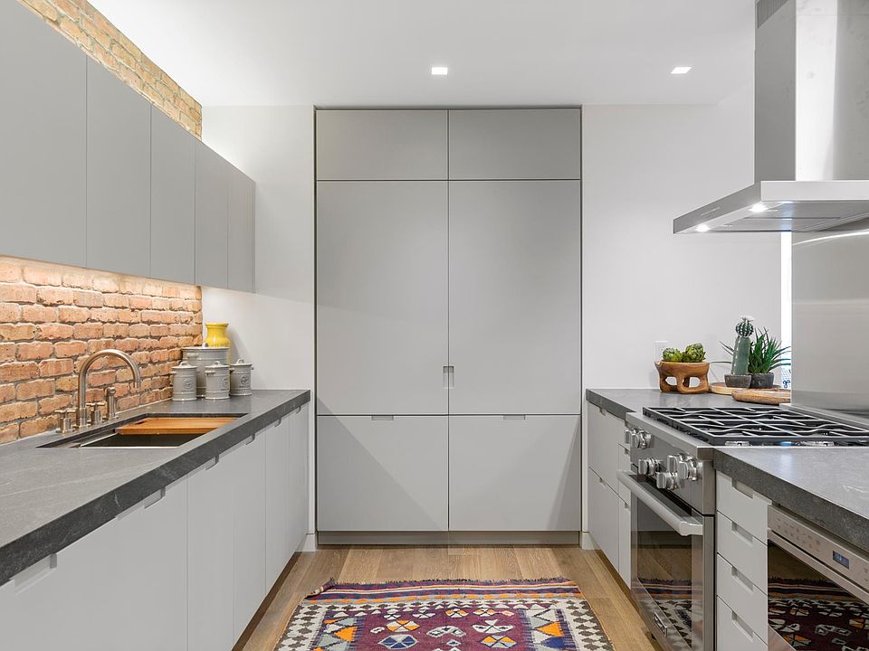 1st image of 308 E 72nd St APT 5D