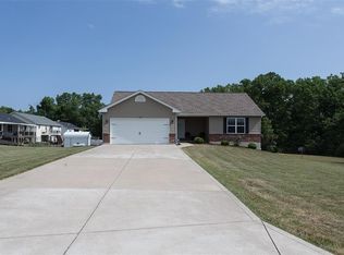 15 Mandy Ct, Troy, MO 63379