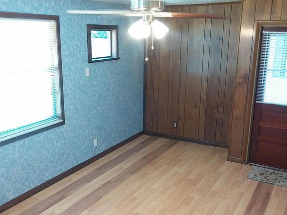 3rd image of 2462 Floridiane Dr