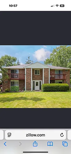 10004 Darrow Rd Photo 1