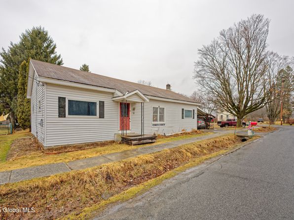 11 McDougall Street, Salem, NY 12865