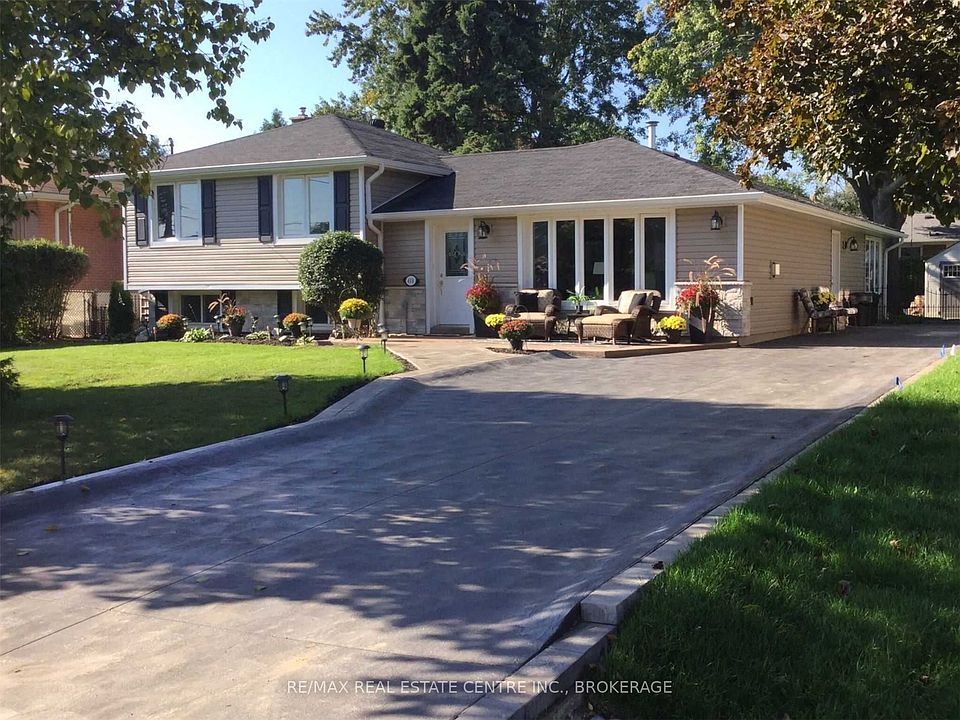1st image of 418 Tennyson Dr