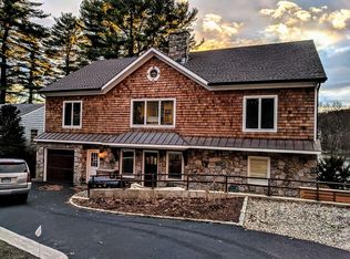 95 Pinewood Trl, Trumbull, CT 06611