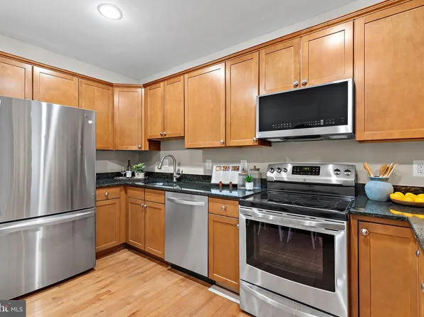1407 Olive St, Baltimore, MD 21230