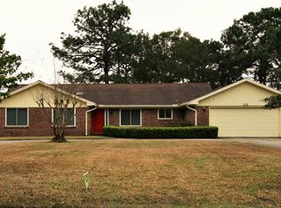 122 Country Club Rd, Shalimar, FL 32579