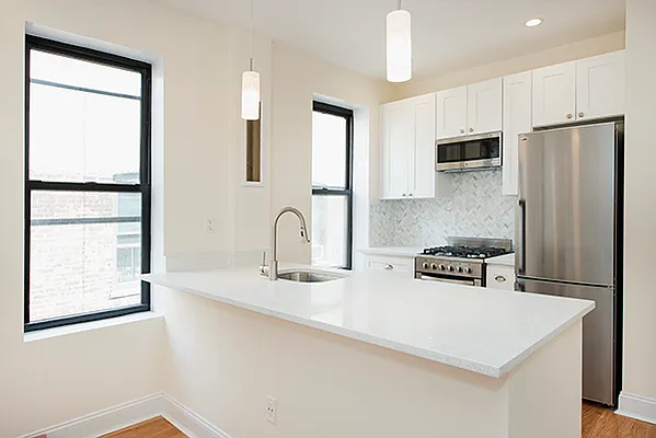 Rented by Bold New York | media 9