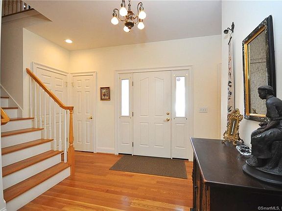 5th image of 4 Curran Cir #4