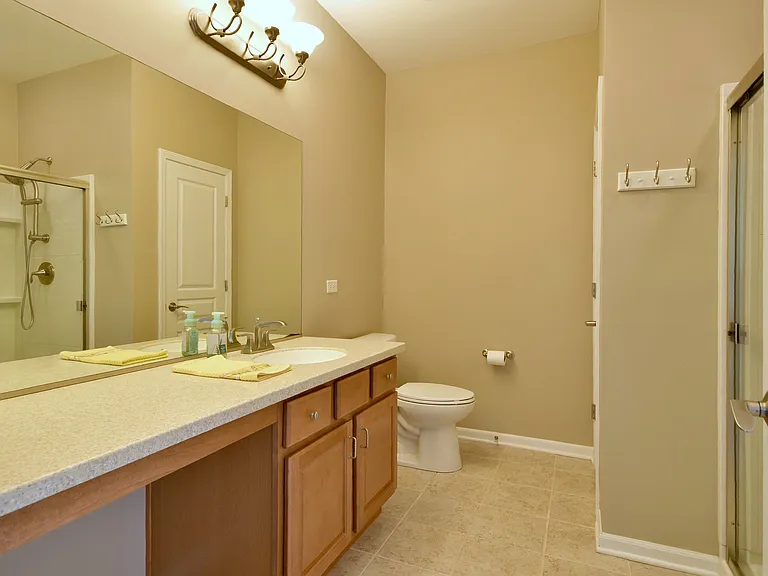 821 Voyage Way — Photo 25