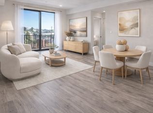 1111 N Kenmore Ave #403, Los Angeles, CA 90029