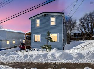 41 Chadwick St, Dartmouth, NS B2Y 2M2