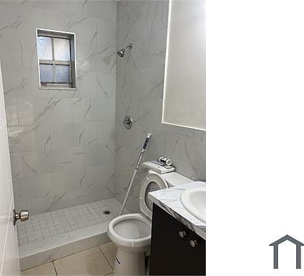 3rd image of 1622 NW 111th St #1622