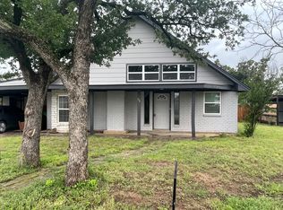 114 Brad St, Jacksboro, TX 76458