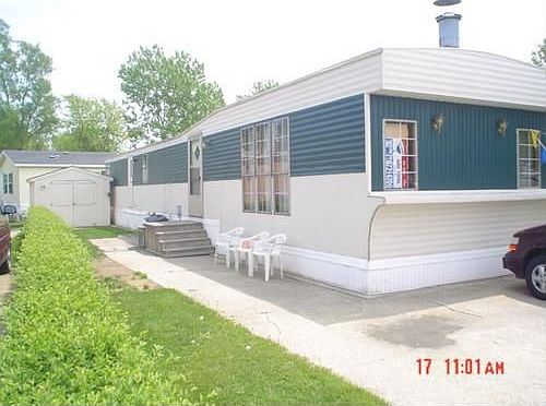 1st image of 92 Ellen Dr