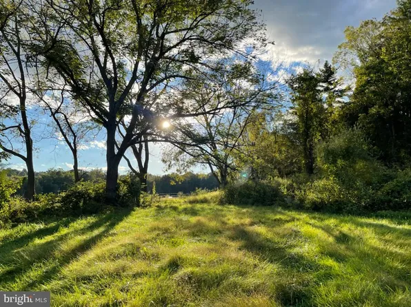 1459 Art School Rd, Chester Springs, PA 19425