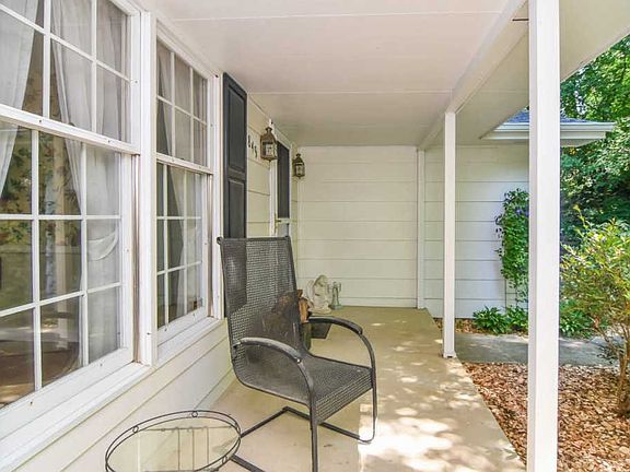 4th image of 2849 Saint Ann Dr