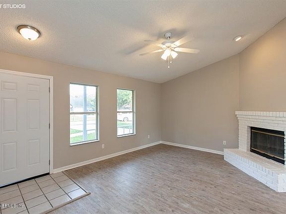 4th image of 3175 Harlequin Ct