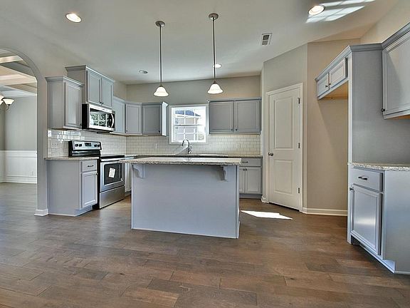 5th image of Dutchtown Woods Lot 16