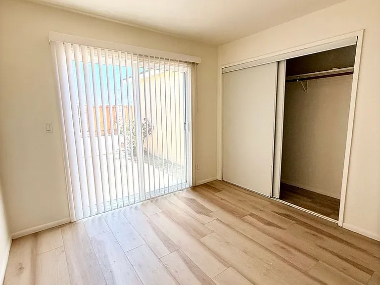 1636 W Pine Ave — Photo 17