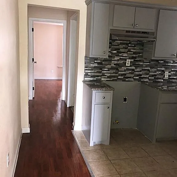 3206 Napoleon St — Photo 4