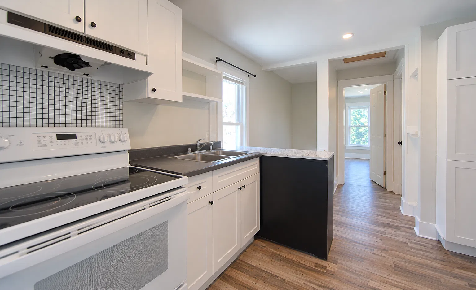 2 bed, $1,850 — Photo 3