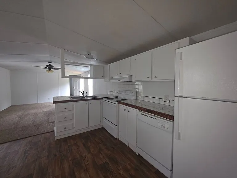 803 Bonfire Dr — Photo 1