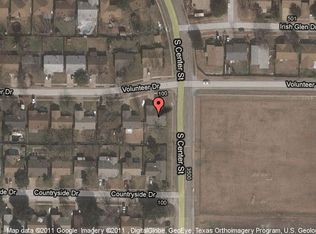100 W Volunteer Dr, Arlington, TX 76014