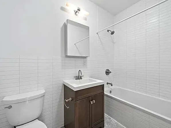 1501 Dekalb Avenue image 13 of 13