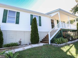 4265 Warren St, Marshall, VA 20115