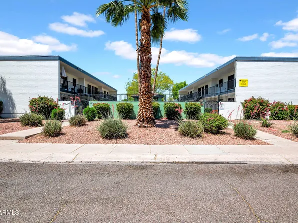 1942 W BERRIDGE Lane, Phoenix, AZ 85015