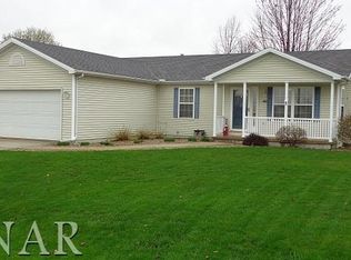 400 Wilson Ave, Le Roy, IL